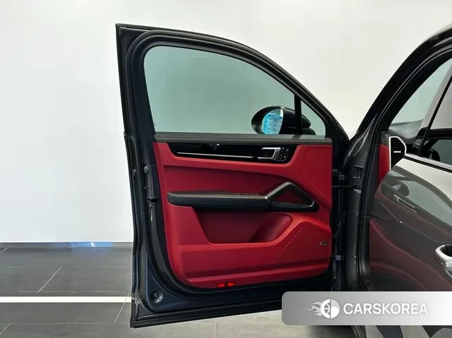 Porsche Cayenne (PO536) id 3394637 из Кореи 19