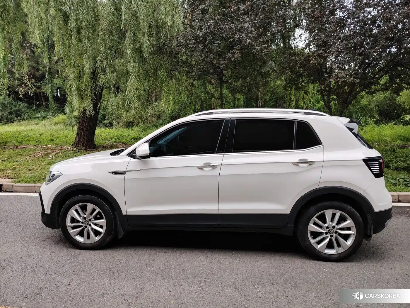 Volkswagen T-Cross id 4546565 из Китая 14