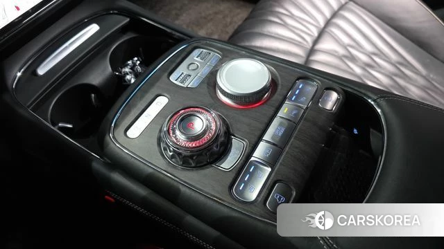 Genesis G90 (RS4) id 3859547 из Кореи 19