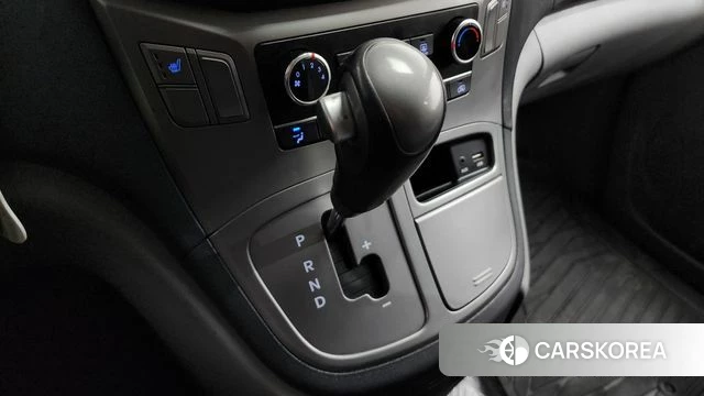 Hyundai The New Grand Starex id 3905543 из Кореи 19