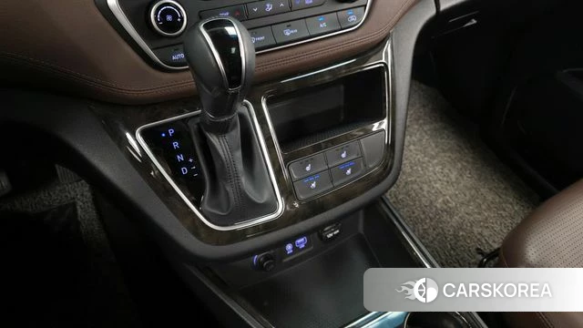 Hyundai The New Grand Starex id 3942365 из Кореи 19