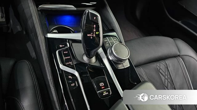 BMW 5 Series (G30) id 4389416 из Кореи 29