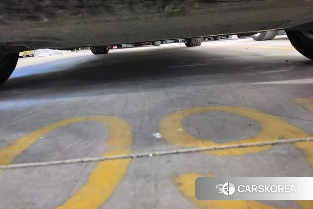 Audi A4L id 4290354 из Китая 16