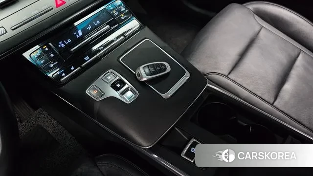 Hyundai The New Grandeur IG id 3012601 из Кореи 19