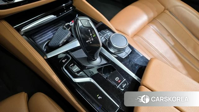 BMW 5 Series (G30) id 3833021 из Кореи 19