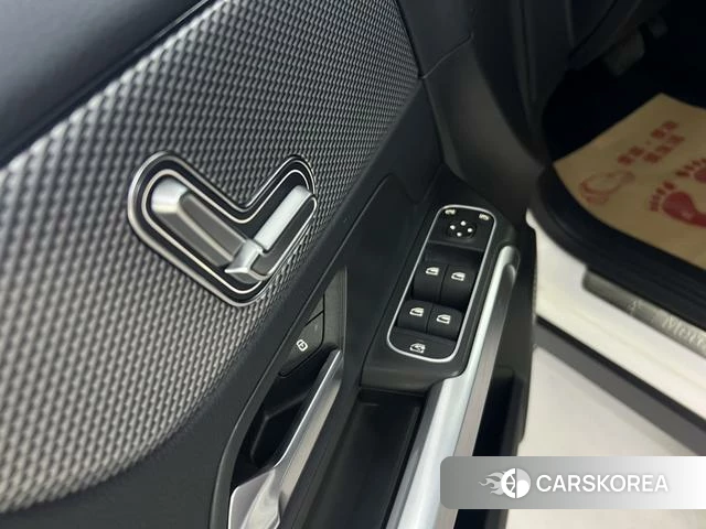Mercedes-Benz GLB id 4380493 из Китая 31