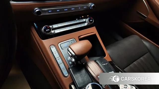 Genesis G90 id 3661290 из Кореи 19