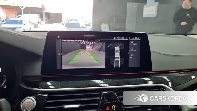 BMW 5 Series (G30) id 3484545 из Кореи 15