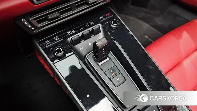 Porsche 911(992) id 3054137 из Кореи 19