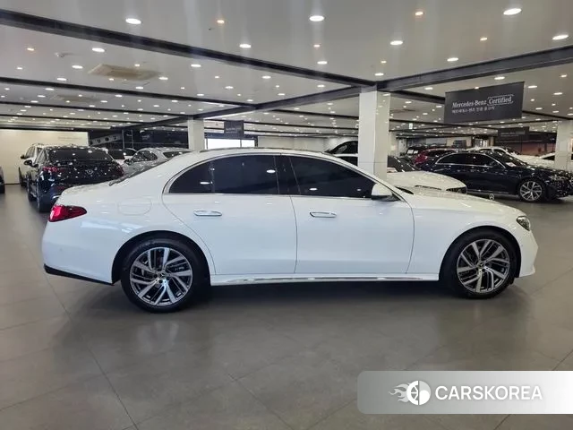 Mercedes-Benz E-Class W214 id 3491898 из Кореи 19