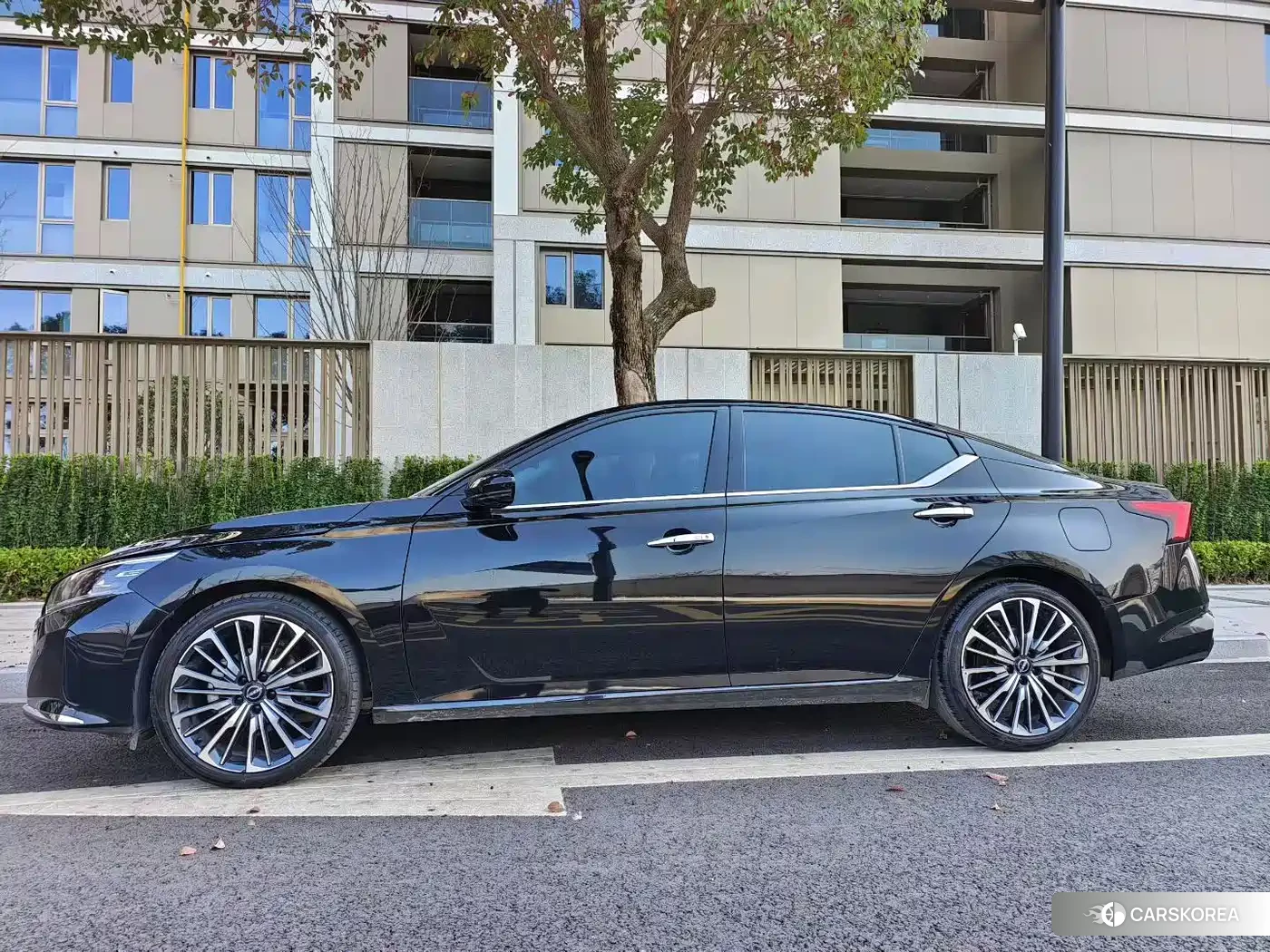 Nissan Altima id 4679716 из Китая 9