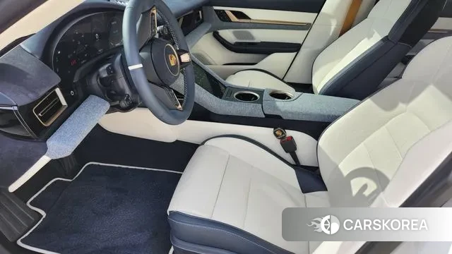 Porsche Taycan id 3477685 из Кореи 16