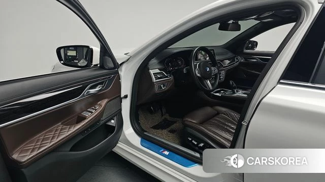 BMW 7 Series (G11) id 4304182 из Кореи 36