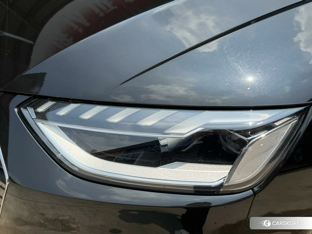 Audi A4L id 4512460 из Китая 15