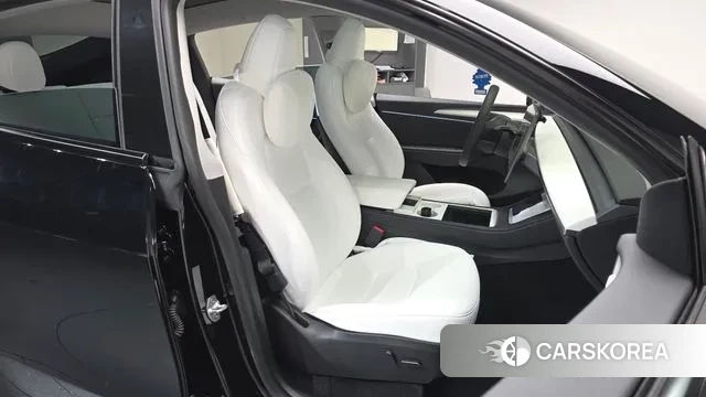 Tesla Model Y id 3415352 из Кореи 19