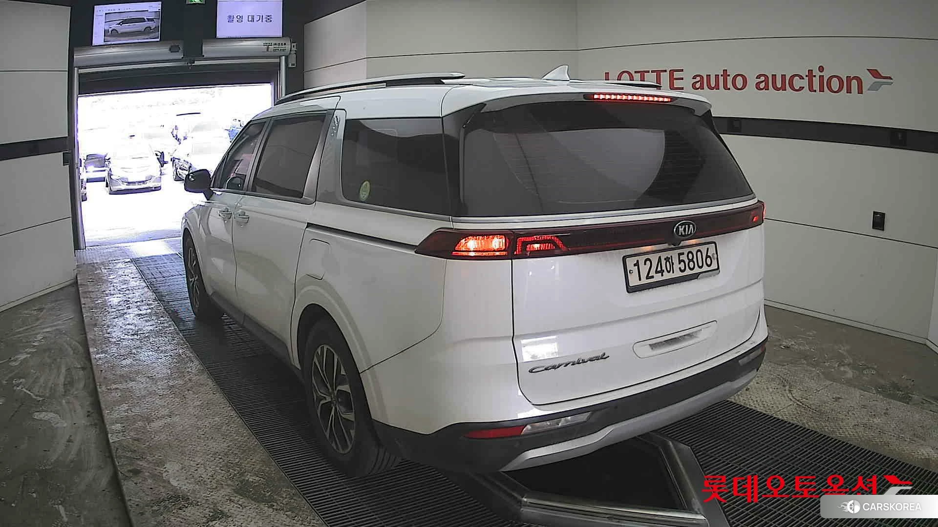 Kia Carnival id 3882122 из Кореи 36