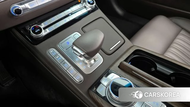 Genesis G90 id 3860499 из Кореи 19