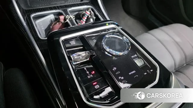 BMW 7 Series (G70) id 3590480 из Кореи 19