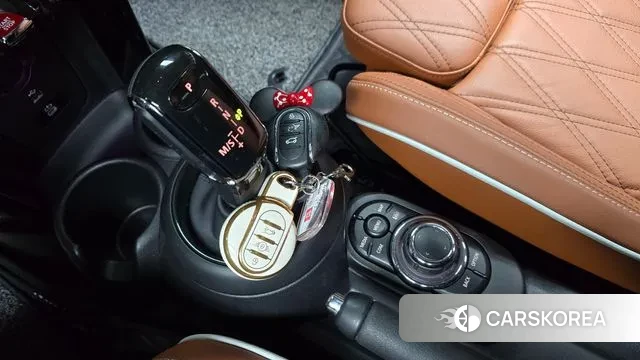 Mini Cooper S id 3707298 из Кореи 19