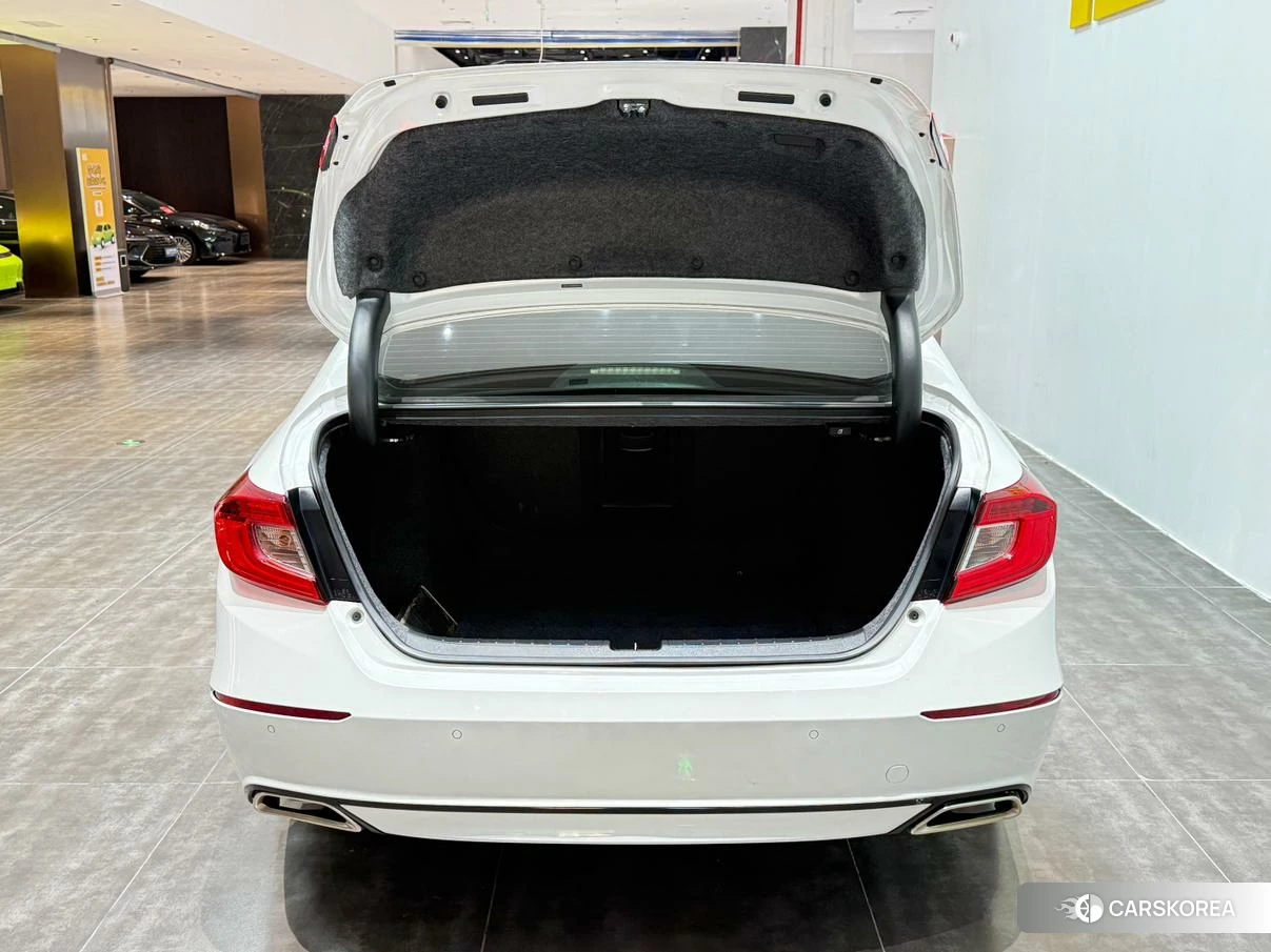 Honda Accord id 4455390 из Китая 31
