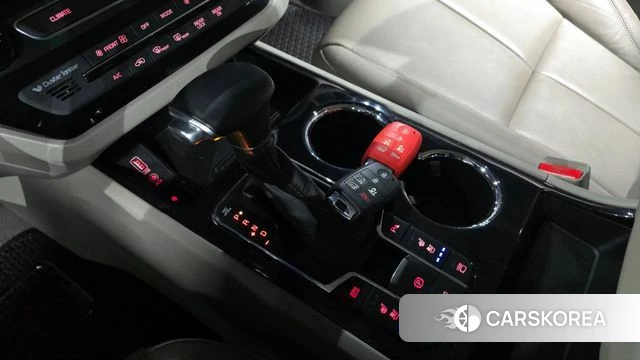 Kia The New Carnival id 3808284 из Кореи 19