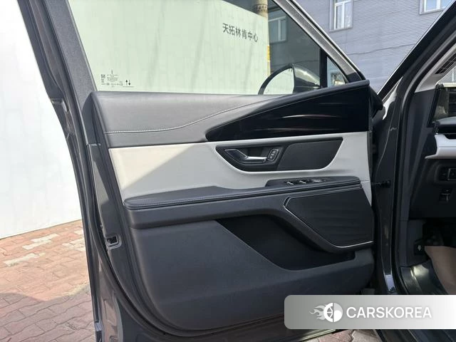 Lincoln Navigator id 4214998 из Китая 11