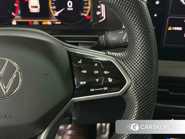 Volkswagen Tiguan L id 4256213 из Китая 30