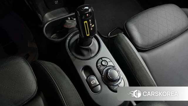 Mini Cooper Electric id 4350018 из Кореи 19