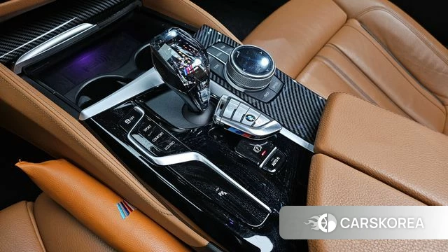 BMW 5 Series (G30) id 3866525 из Кореи 19