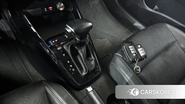 Kia Stonic id 3510025 из Кореи 19