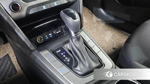 Hyundai Avante AD id 3880253 из Кореи 19