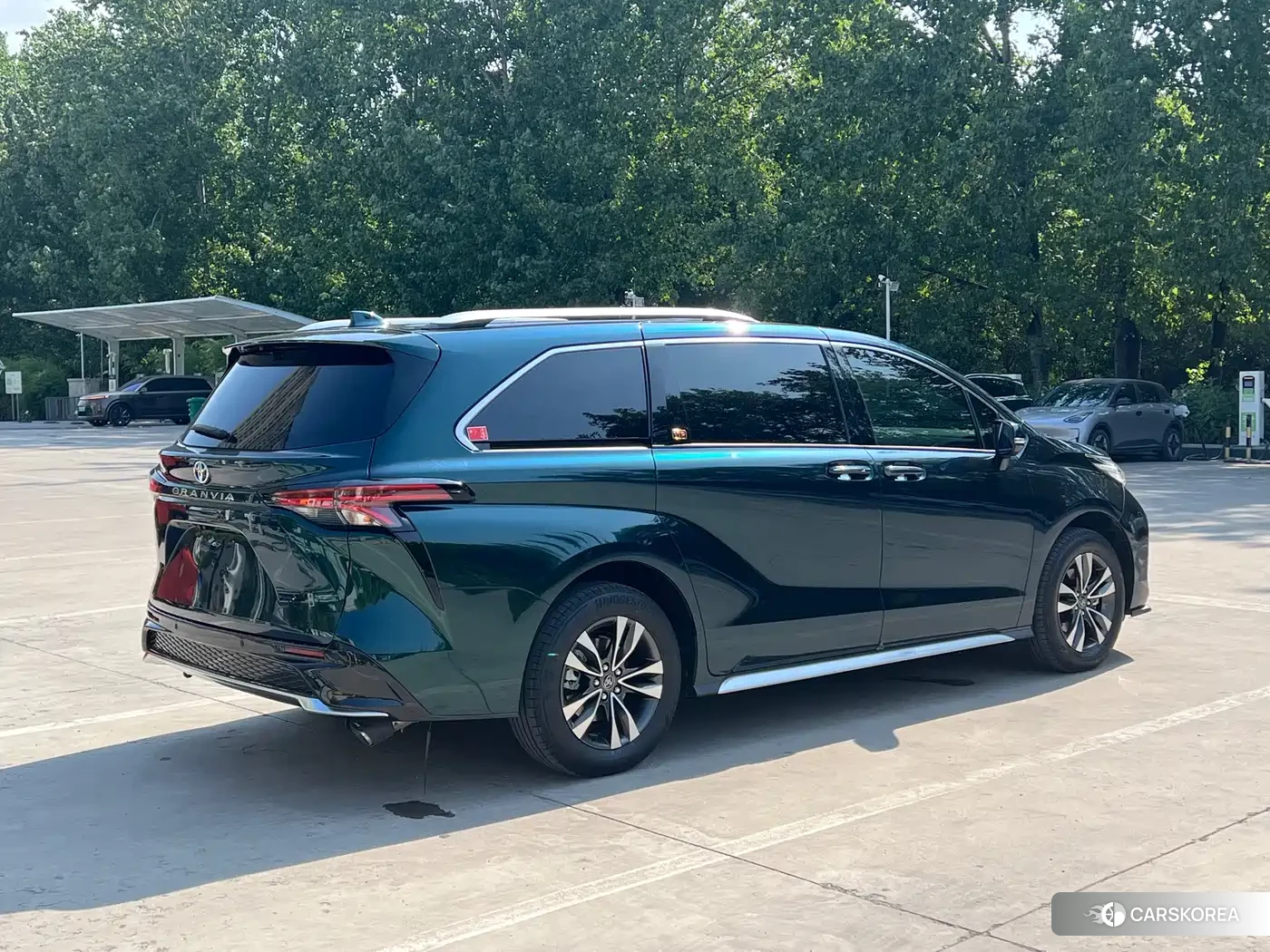 Toyota Grevia id 4577878 из Китая 9