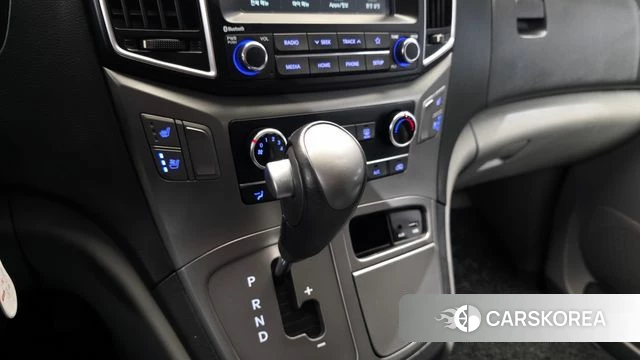 Hyundai The New Grand Starex id 3942548 из Кореи 19