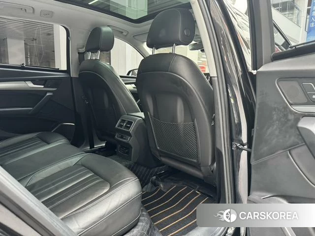 Audi Q5L id 4276207 из Китая 24