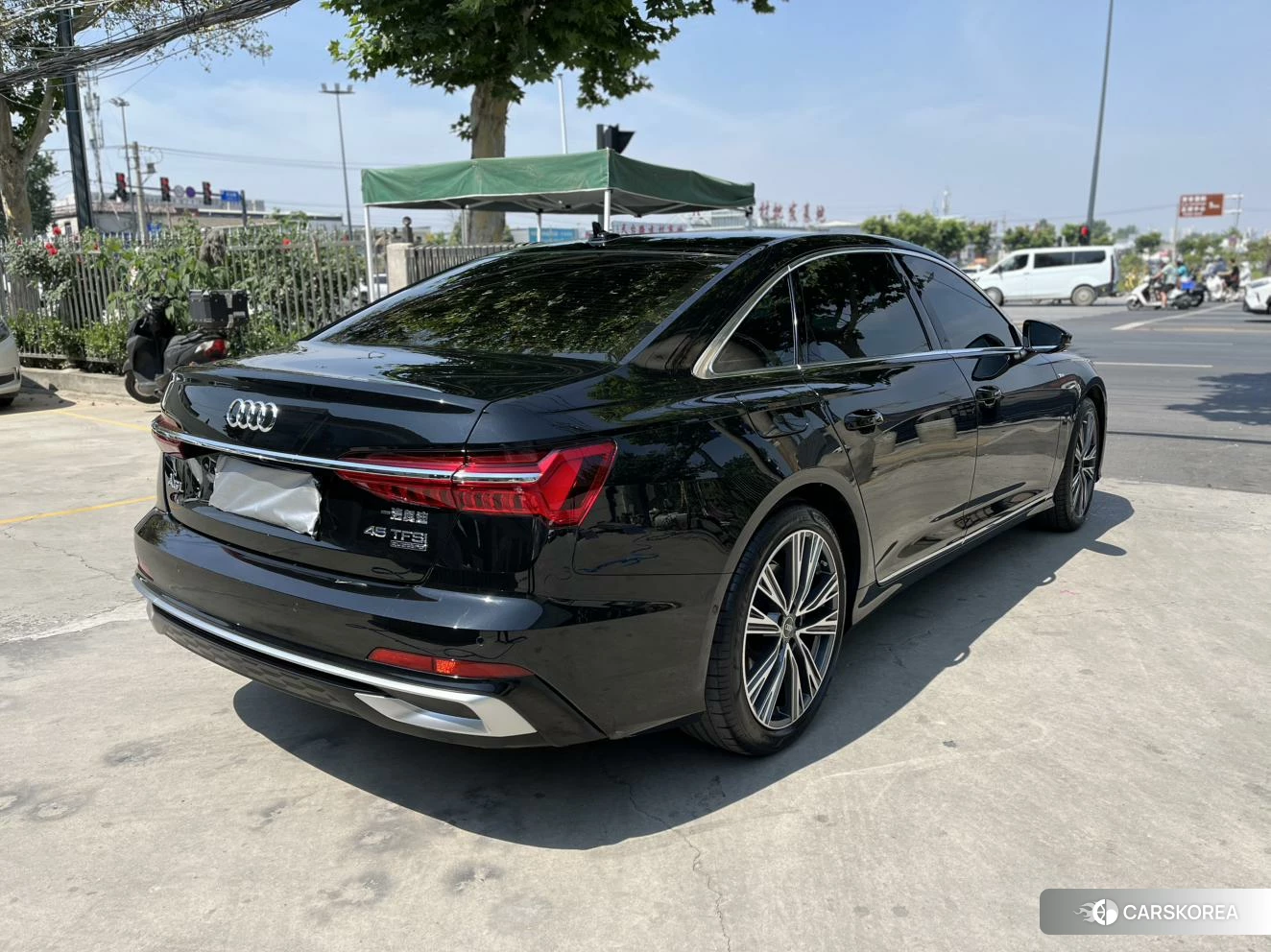 Audi A6L id 4455536 из Китая 9