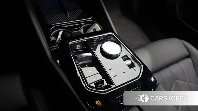 BMW 5 Series (G60) id 3031373 из Кореи 19