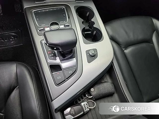 Audi Q7 (4M) id 3879642 из Кореи 19