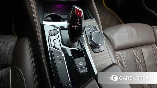 BMW 5 Series (G30) id 4895605 из Кореи 19