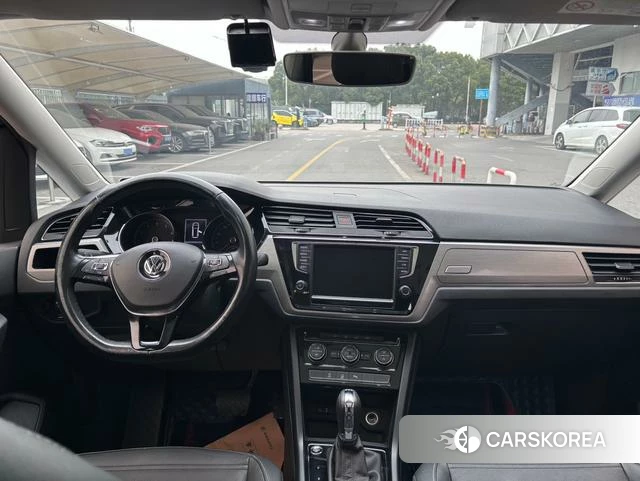 Volkswagen Touran L id 4239974 из Китая 11