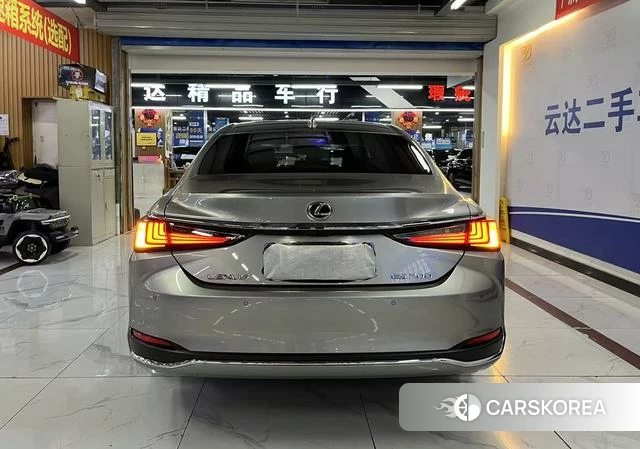 Lexus ES id 4307116 из Китая 13