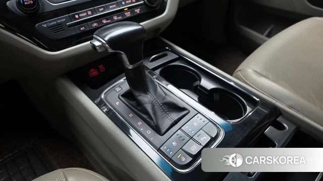 Kia All New Carnival id 4448316 из Кореи 19
