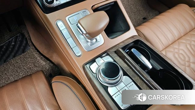 Genesis G90 id 3800624 из Кореи 19