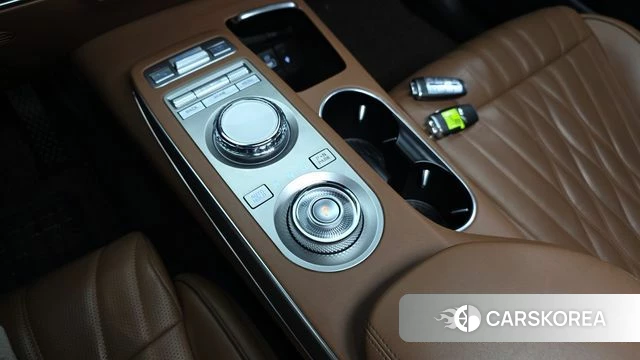 Genesis GV70 id 4894530 из Кореи 36