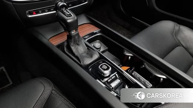 Volvo V60 Cross-Country 2nd Generation id 3350713 из Кореи 19