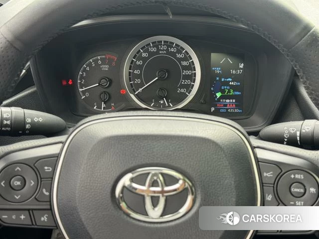 Toyota Corolla id 4278414 из Китая 9