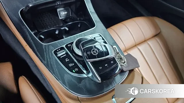 Mercedes-Benz E-Class W213 id 3192994 из Кореи 19