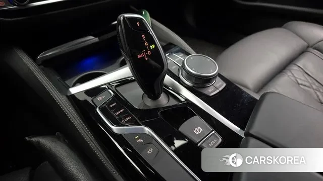 BMW 5 Series (G30) id 3297141 из Кореи 19