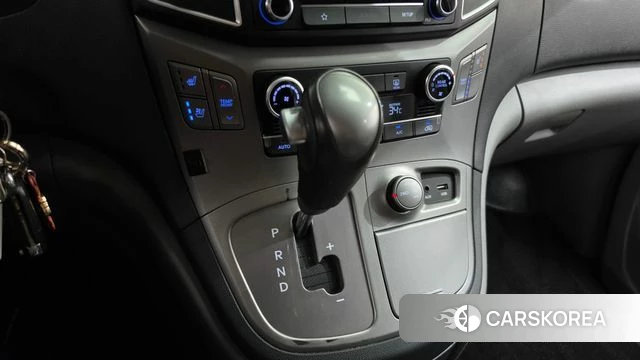 Hyundai The New Grand Starex id 4693988 из Кореи 32