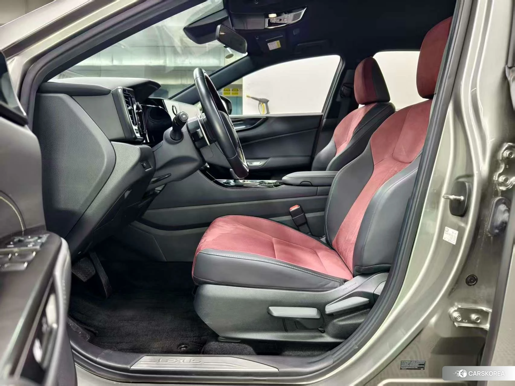 Lexus NX id 4406139 из Китая 20