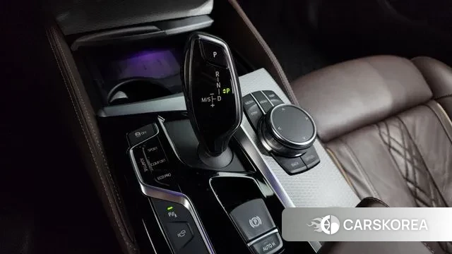 BMW 5 Series (G30) id 3558069 из Кореи 19